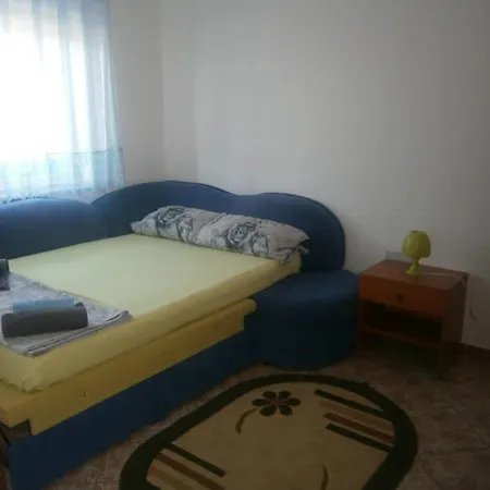 Apartment Raza